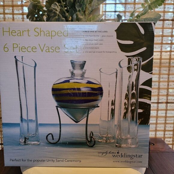 6 Heart Shaped Vase - Picture 1 of 3